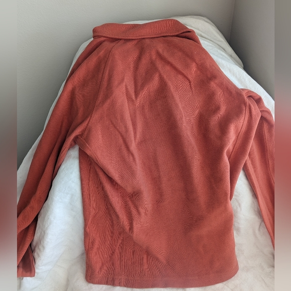 Long Sleeve - Duluth Trading Co - Soft Thick Shirt - Button Down - Picture 5 of 6